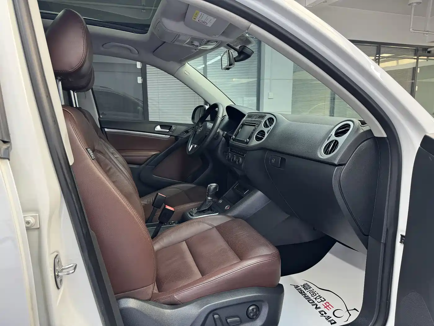 Volkswagen Tiguan 2015 1.8TSI Automatic 4WD Highline фото 15