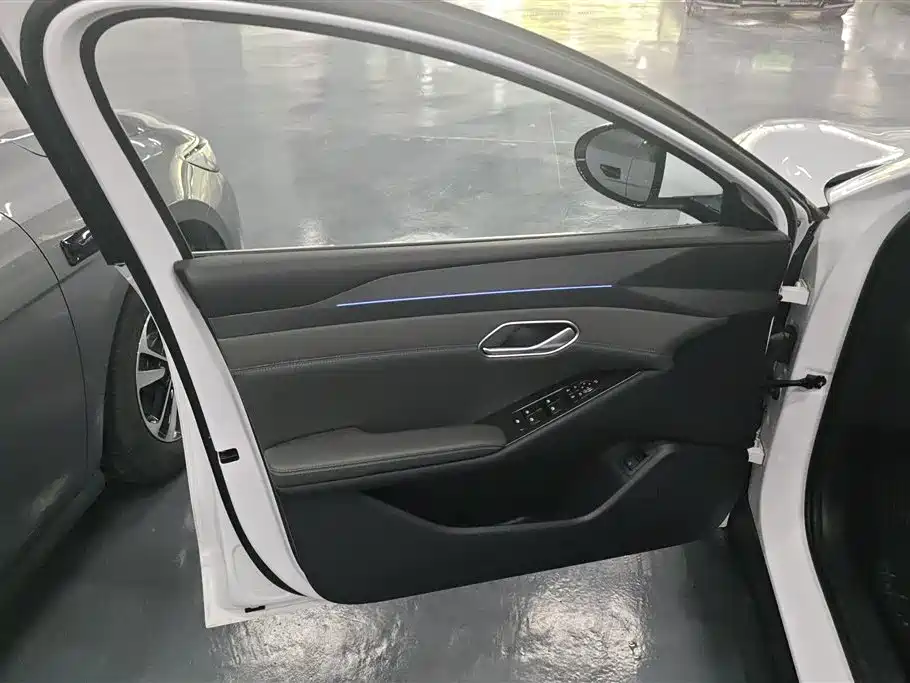 BYD Qin L 2025 Model EV 545KM Excellence Edition фото 7