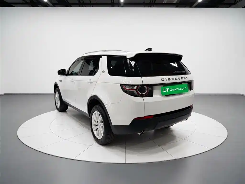 Land Rover Discovery Sport 2018 240PS PURE Edition фото 5