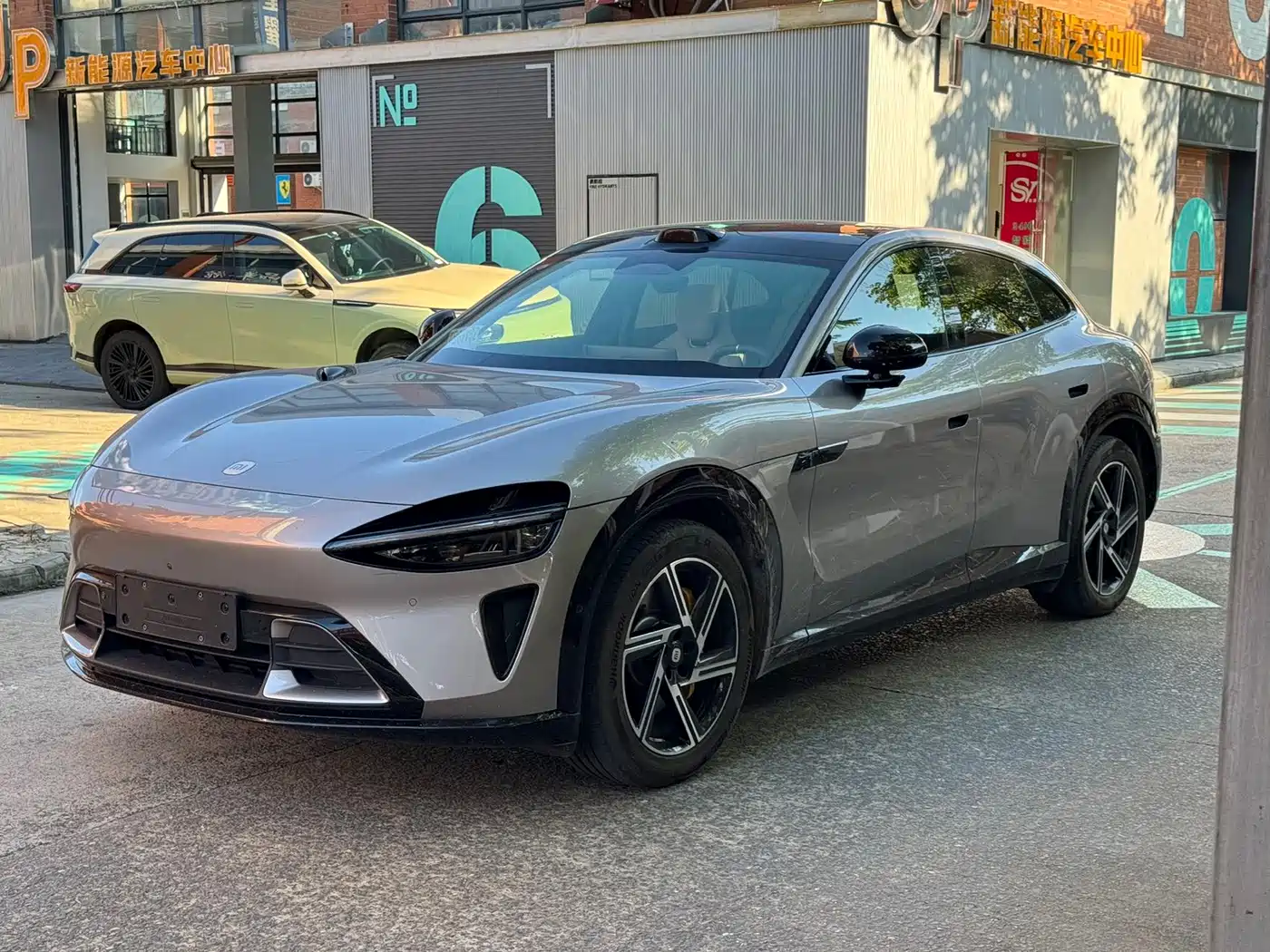  Xiaomi Auto Xiaomi YU7 2025 Extended Range RWD Edition