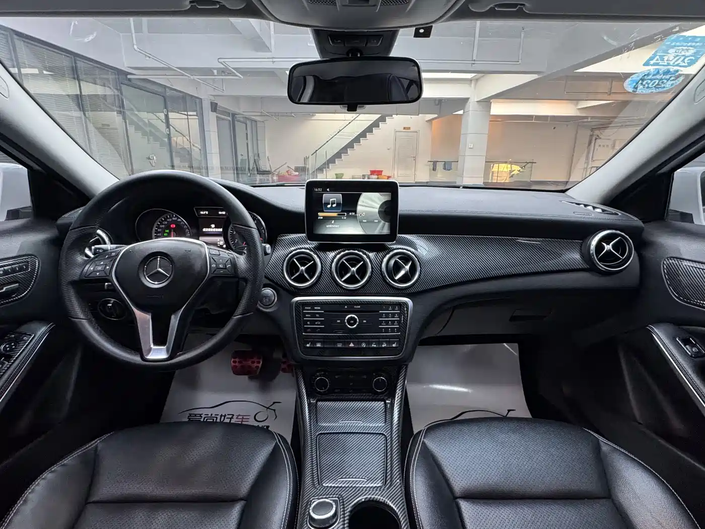 Mercedes-Benz GLA 2016 GLA 220 4MATIC Fashion фото 9