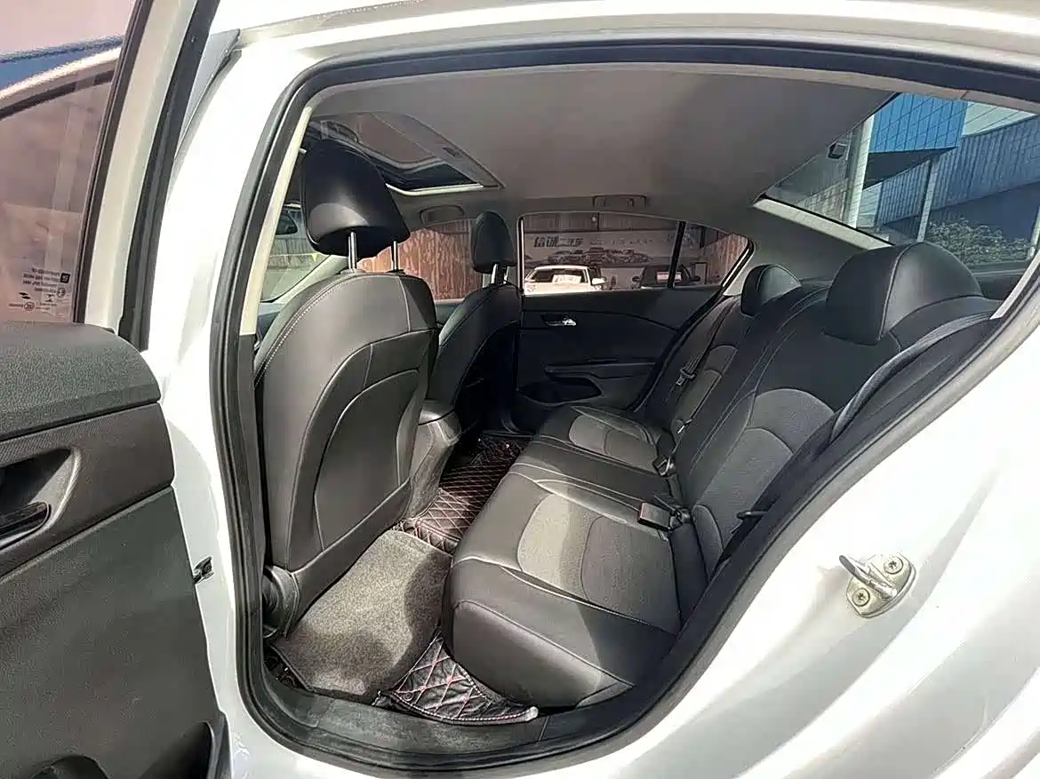 Chevrolet Cavalier 2019 320 Auto Sunroof Enjoyment Edition фото 9