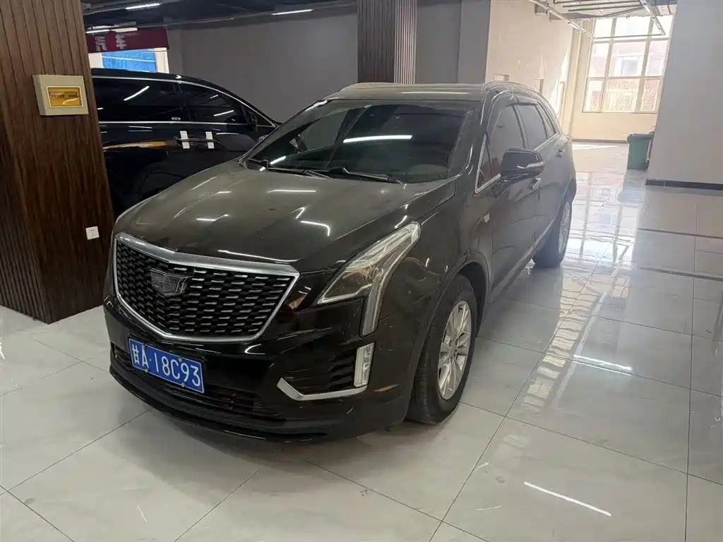 CADILLAC XT5