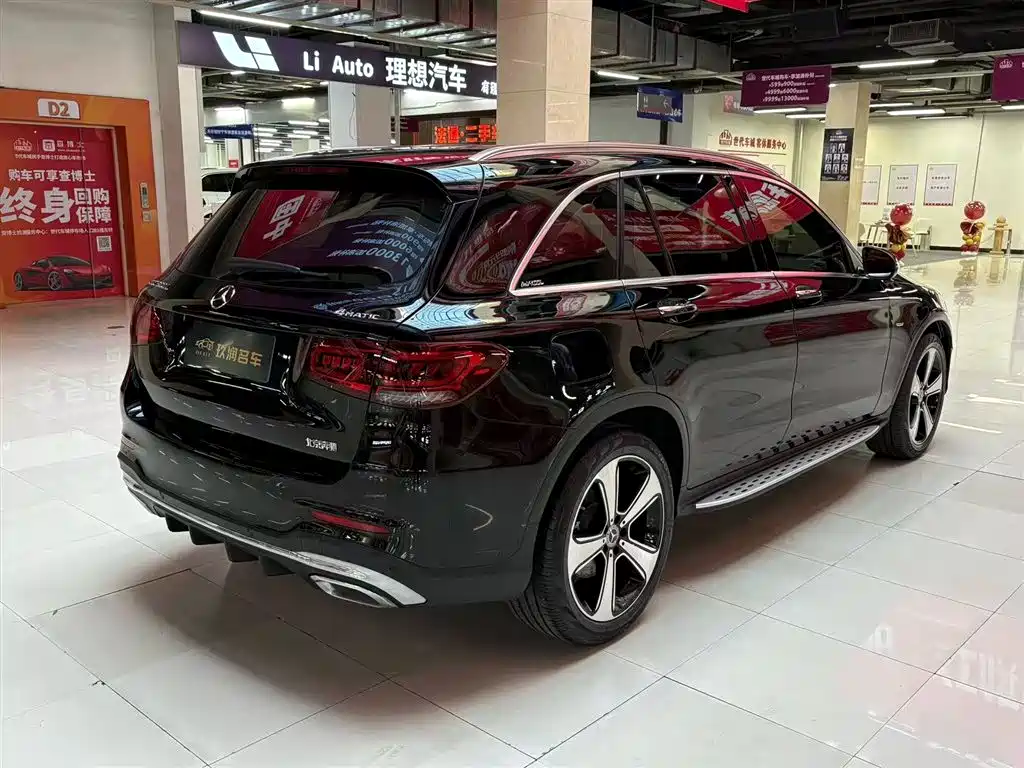 Mercedes-Benz GLC 2022 Facelift GLC 300 L 4MATIC Dynamic Collector's Edition фото 3