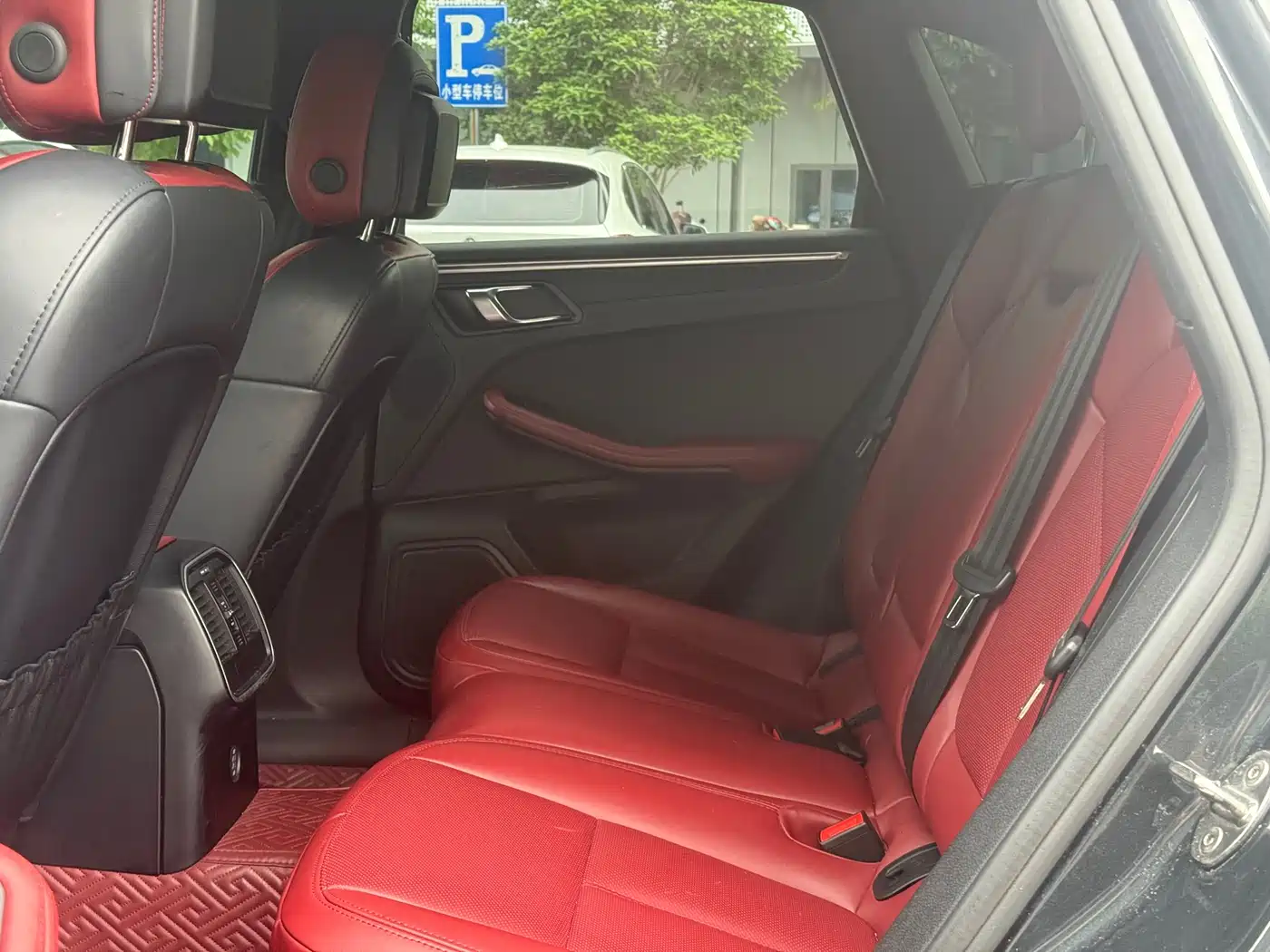 Porsche Macan 2021 Macan 2.0T фото 16