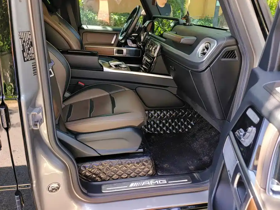 Photo 8 - Mercedes-Benz G-Class AMG