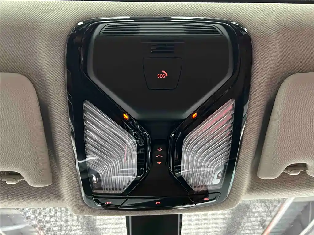 BMW 3 Series 2023 320Li M Sport Package фото 8