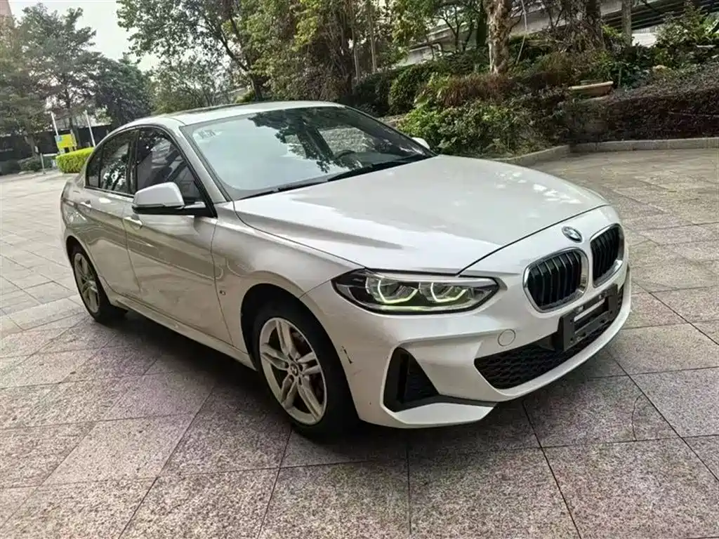 BMW 1 Series 2020 Model 120i M Sport Package фото 3