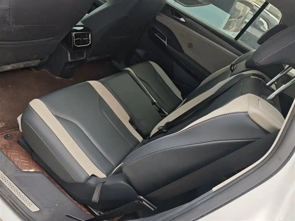 Volkswagen ID.6 CROZZ 2021 Long Range PURE+ Edition фото 14
