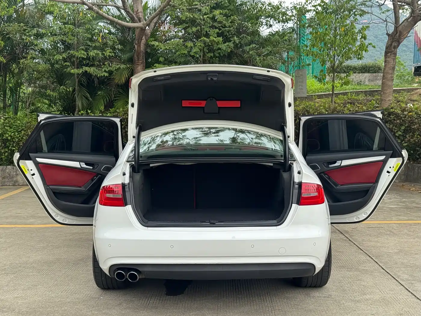 Audi A4L 2015 45 TFSI quattro Individual Sport фото 16