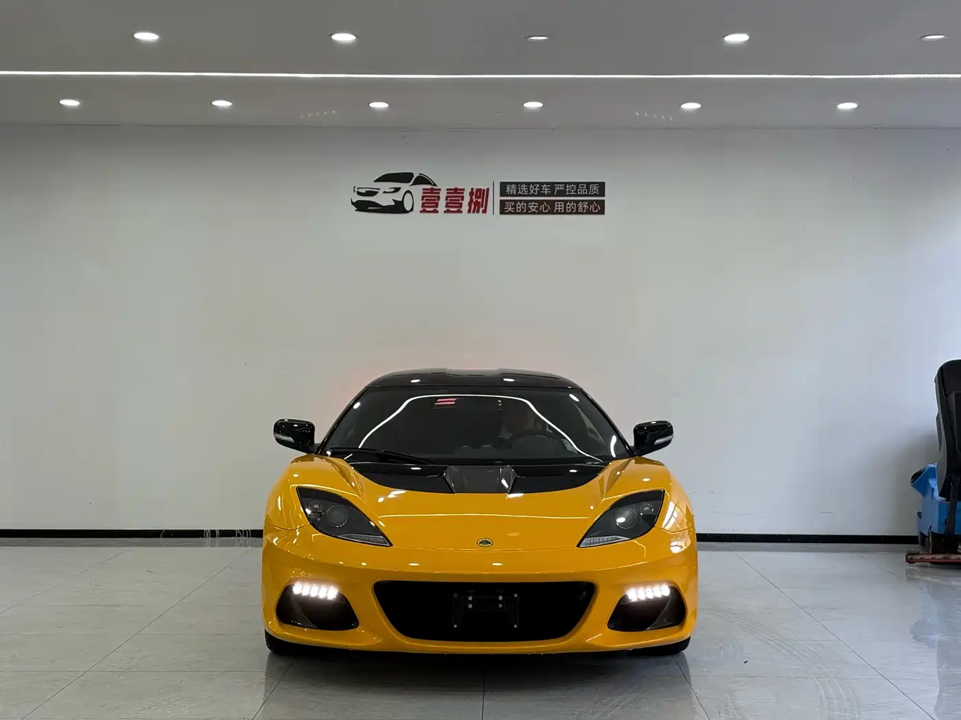 LOTUS SPORTS CAR EVORA