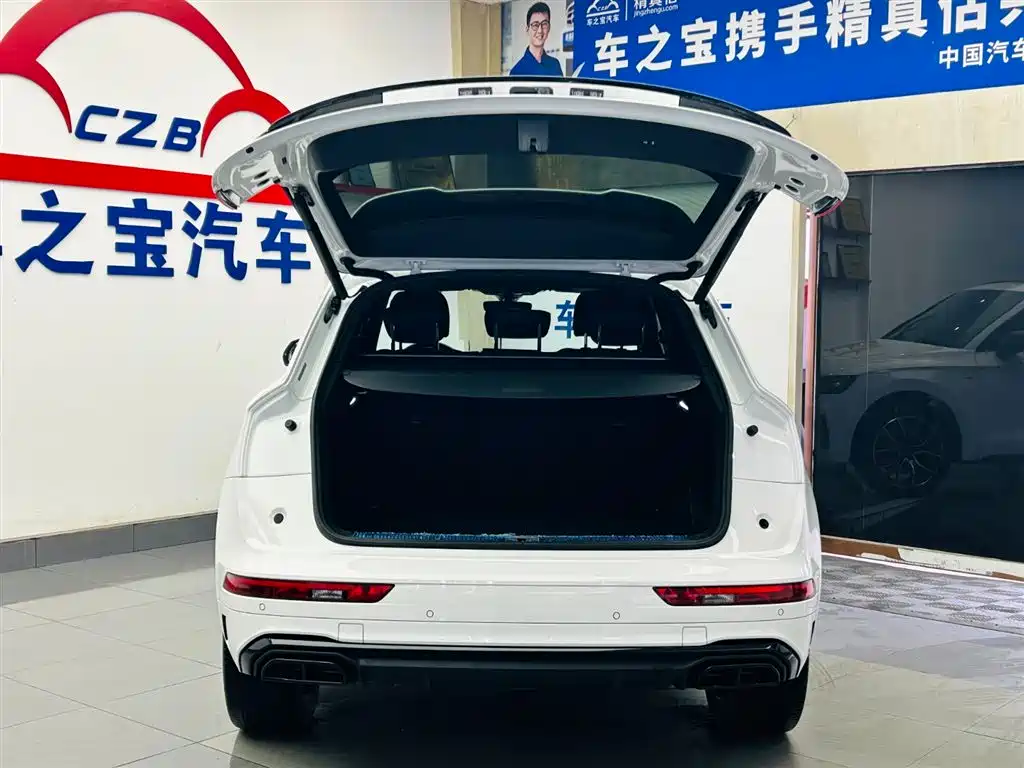 Audi Q5L 2024 Model 45 TFSI Luxury Dynamic фото 9