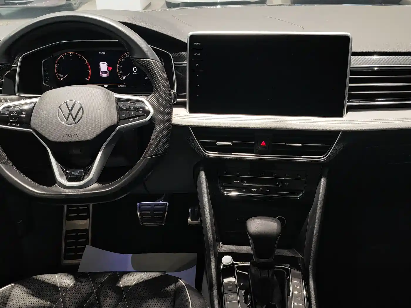 Volkswagen Tiguan L 2022 330TSI Auto 2WD R-Line Premium Edition фото 14