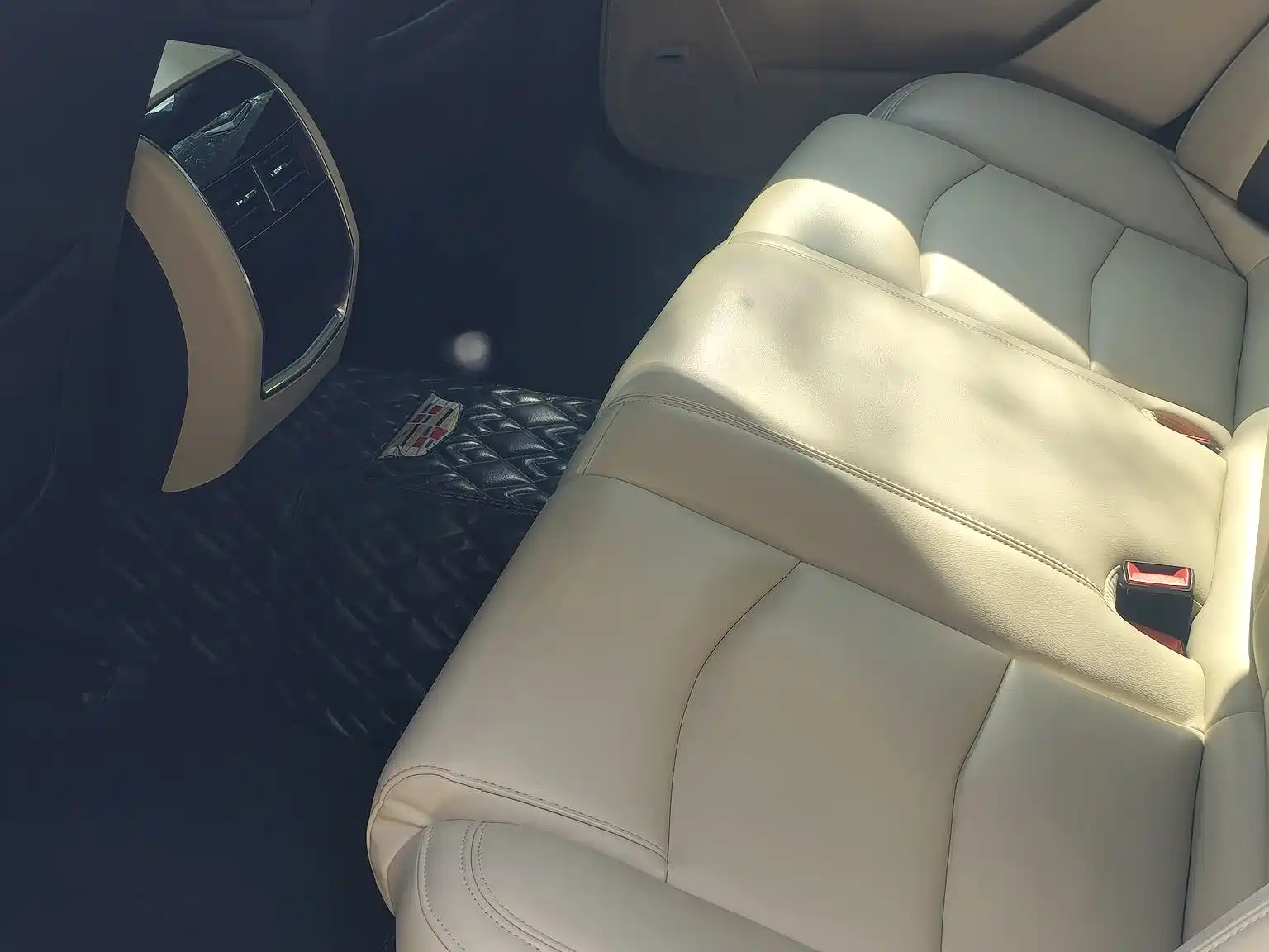 Фото 7 - Cadillac CT6