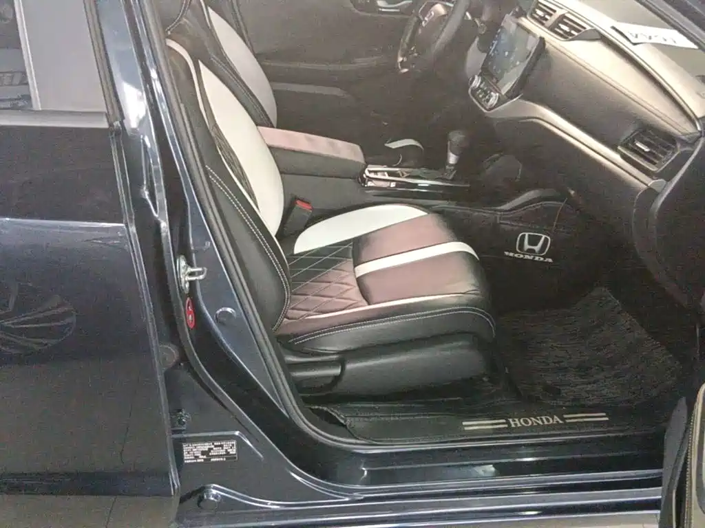 Honda ENVIX 2019 2019 180TURBO CVT Enjoyment China V