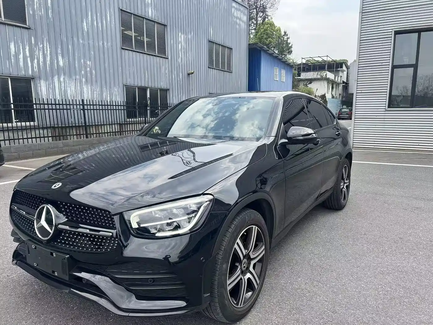 Mercedes-Benz GLC Coupe 2022 GLC 260 4MATIC Coupe SUV