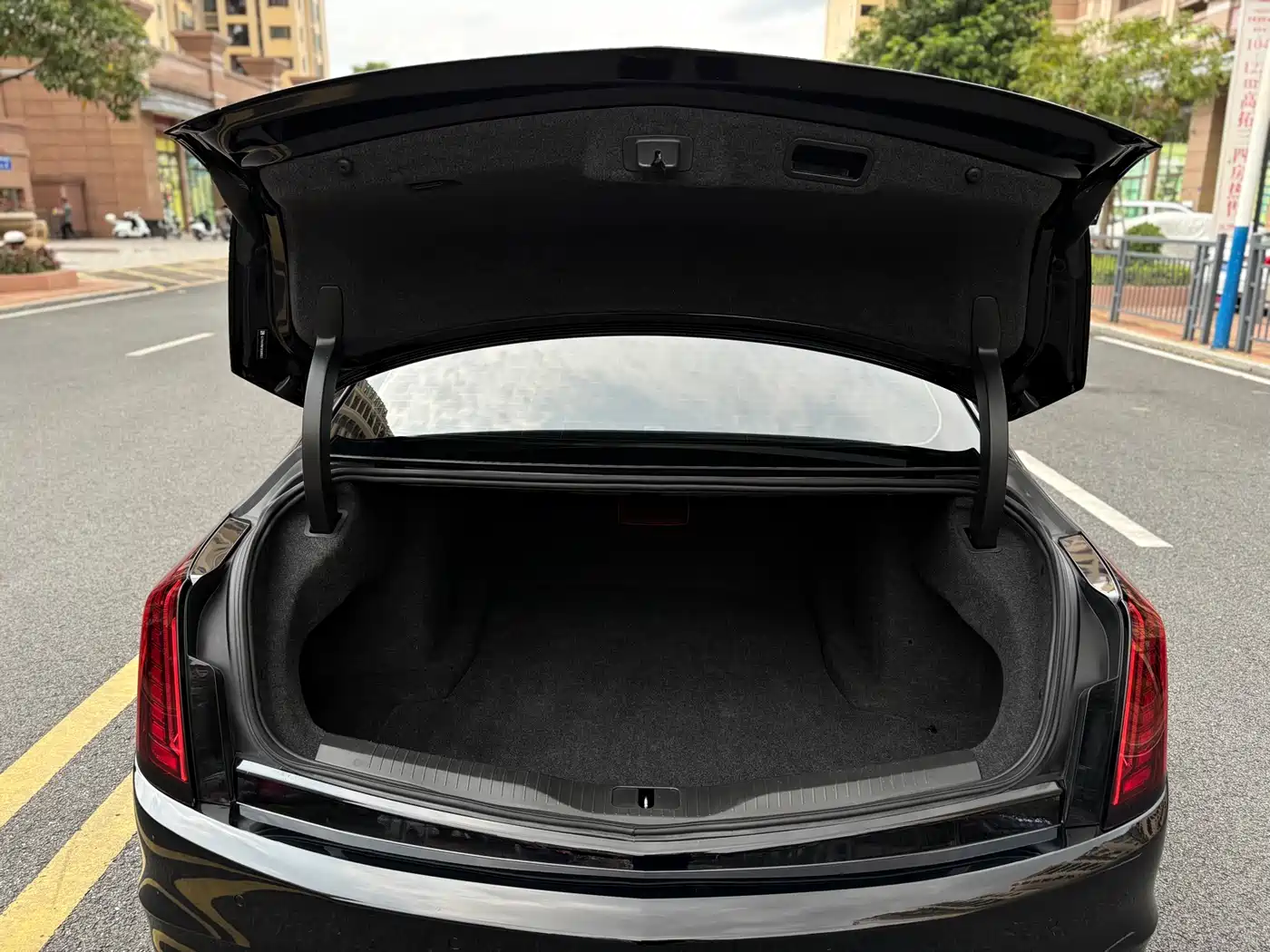 Cadillac CT6 2021 28T Luxury фото 29