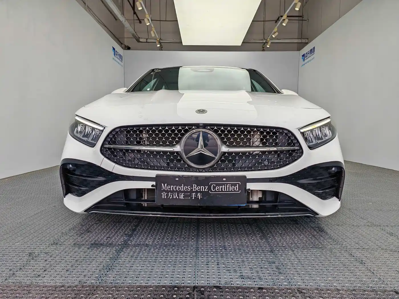 Mercedes-Benz A-Class 2025 A 180 L фото 2