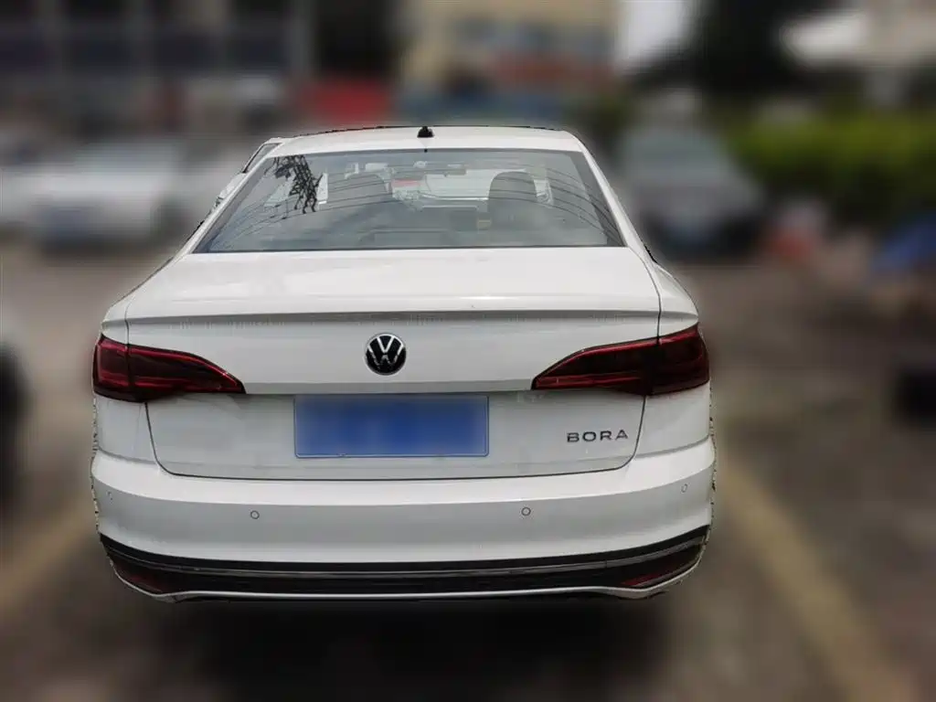 Volkswagen Bora 2025 200TSI DSG Joy Ride Navigation Edition фото 10