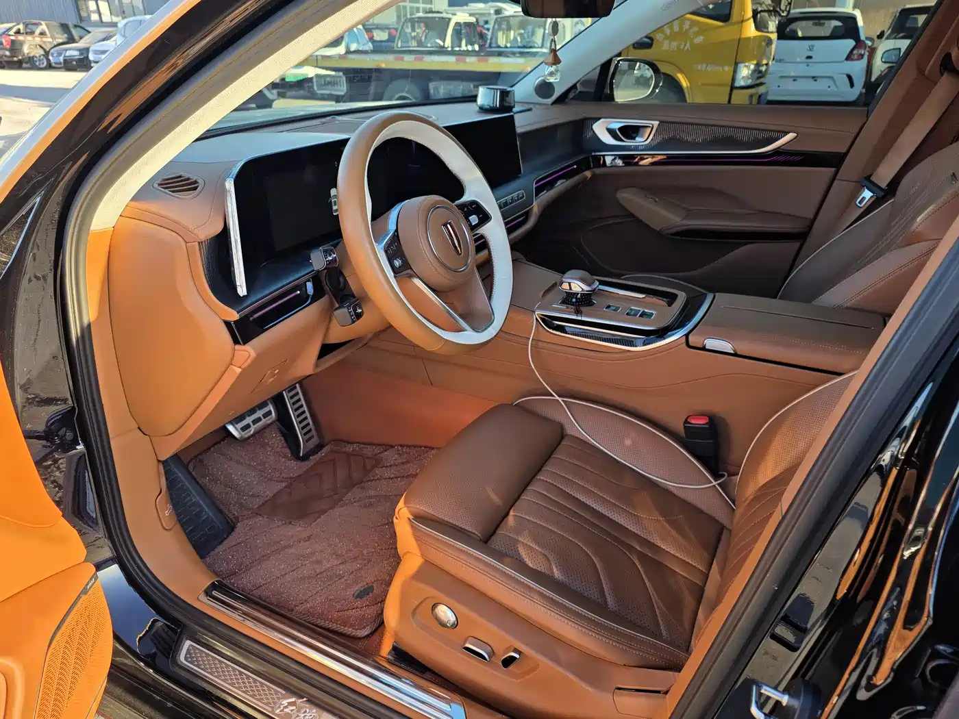 Hongqi H9, миниатюра 4