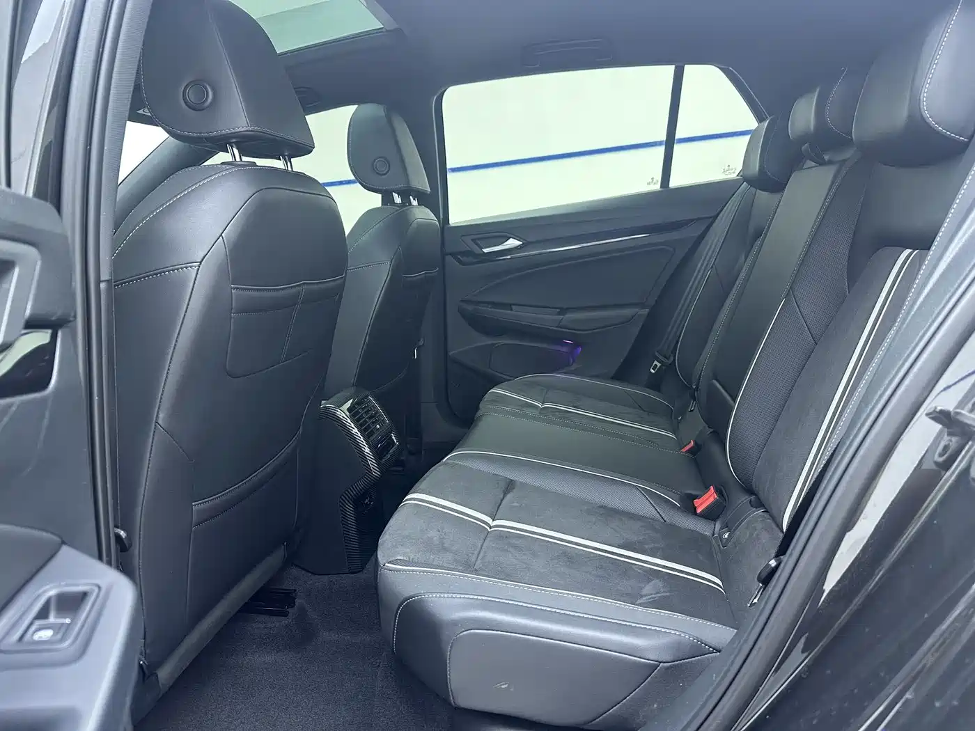 Volkswagen Golf 2021 280TSI DSG R-Line фото 9