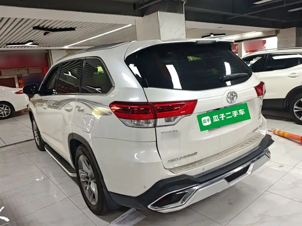 Toyota Highlander 2018 2.0T 4WD Luxury 7-seater China VI фото 5