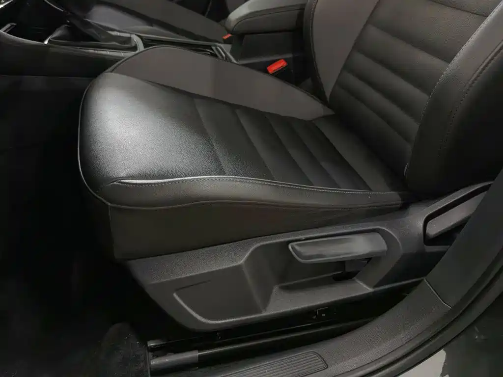 Volkswagen Sagitar 2021 280TSI DSG Comfort Smart Connect Edition фото 20