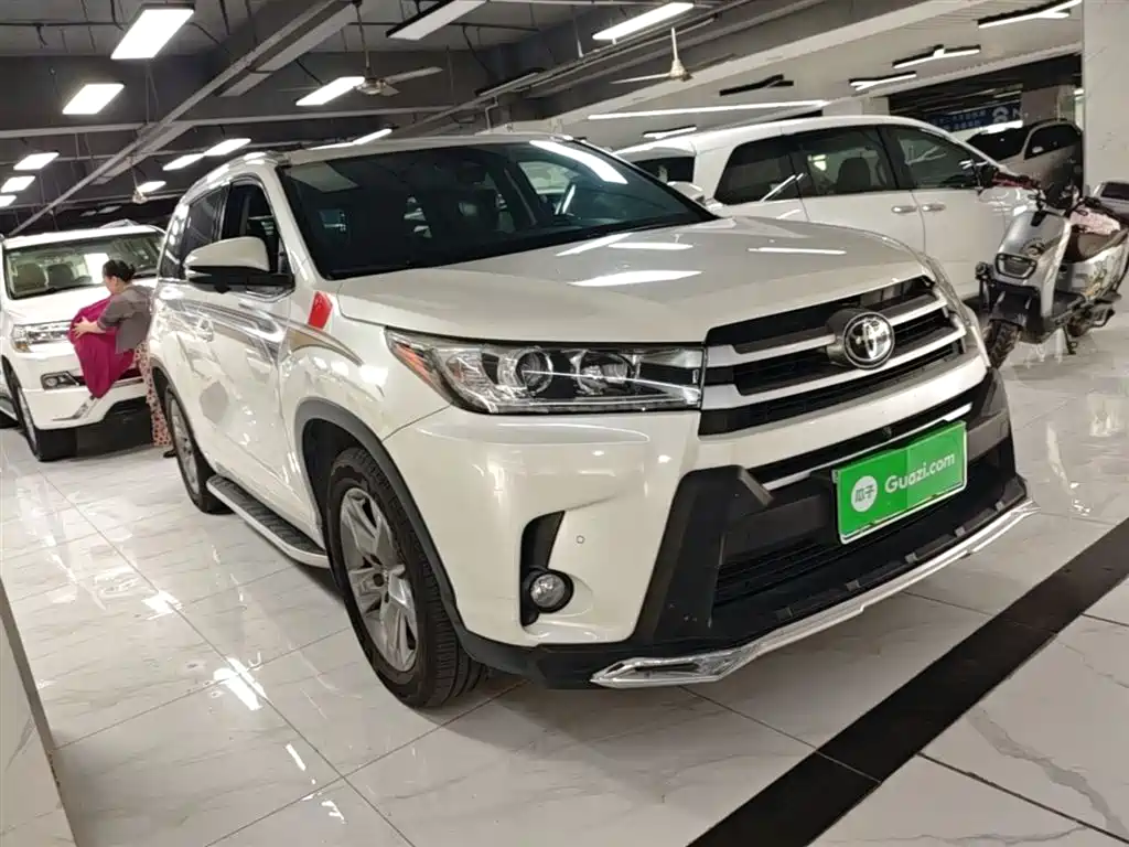 Toyota Highlander 2018 2.0T 4WD Luxury 7-seater China VI фото 4