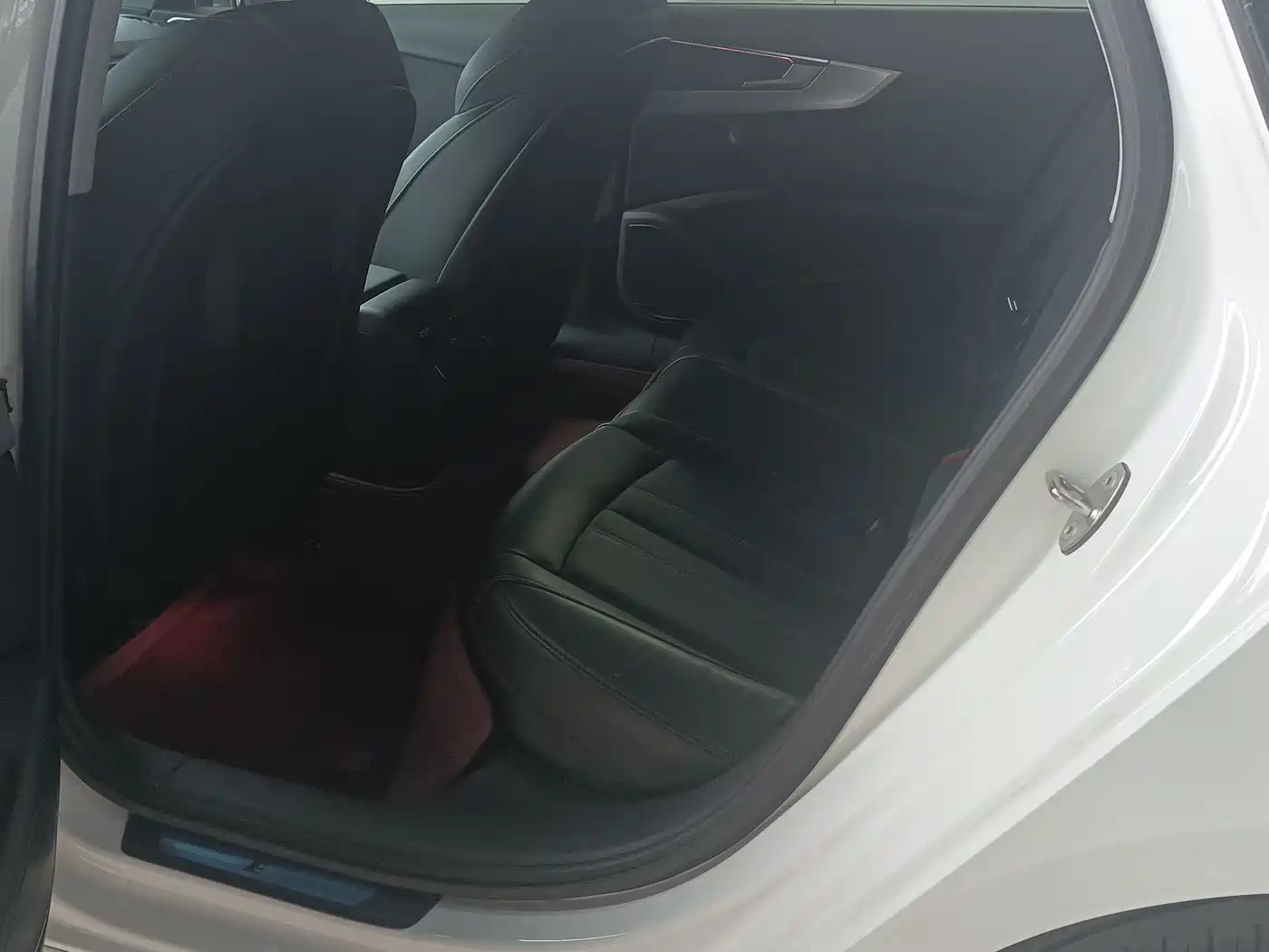 Audi A4L 2022 40 TFSI Luxury Dynamic фото 7