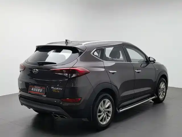 Hyundai Tucson 2015 1.6T Dual Clutch 2WD Smart — фото 2