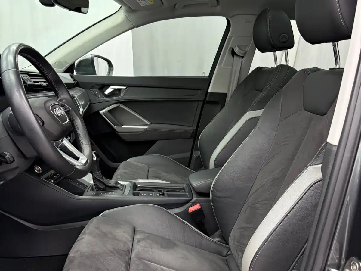 Audi Q3 2023 35 TFSI Progressive Dynamic (1.4T) фото 11