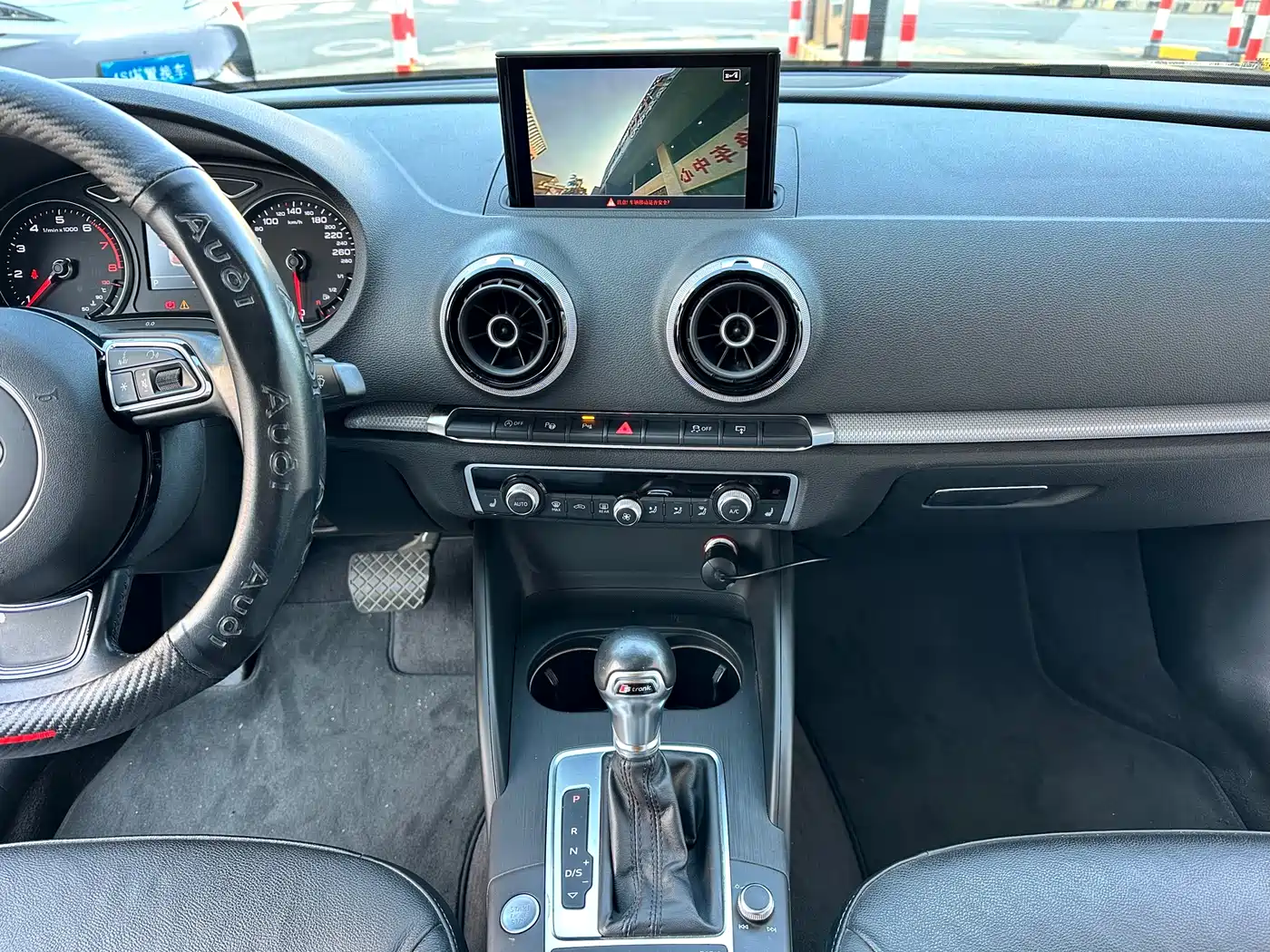 Audi A3 2016 Limousine 40 TFSI Luxury фото 15