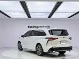 Фото 3 - Toyota Granvia