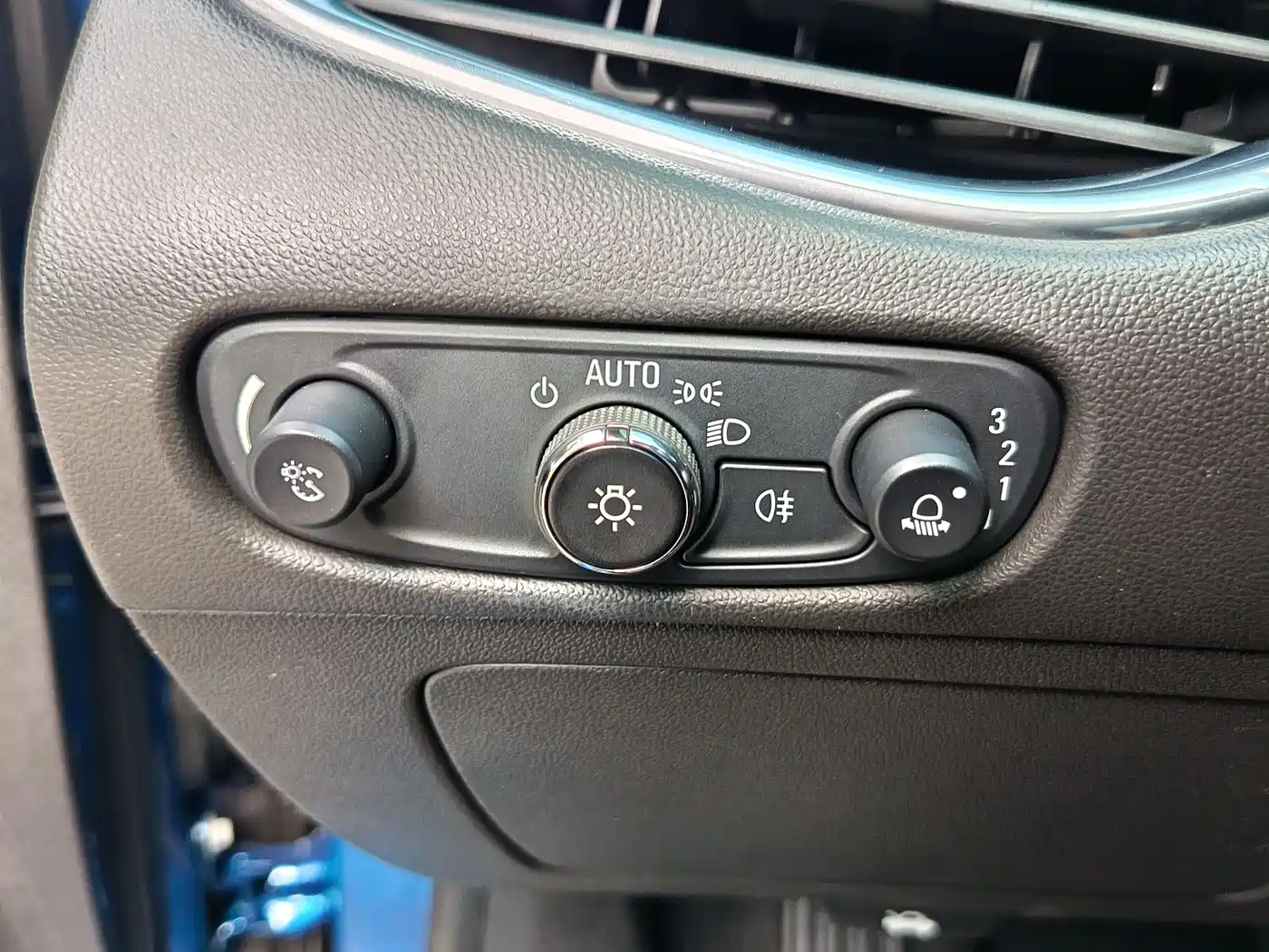 Chevrolet Malibu XL 2017 1.5T Auto Sport Edition фото 14