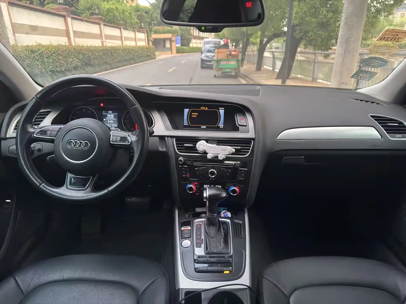Audi A4L 2016 35 TFSI Collector's Edition Automatic Standard фото 4