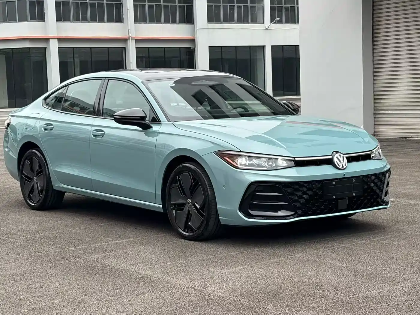 Volkswagen Passat 2025 Model Pro 380TSI Starlight Dragon Premium Edition фото 3