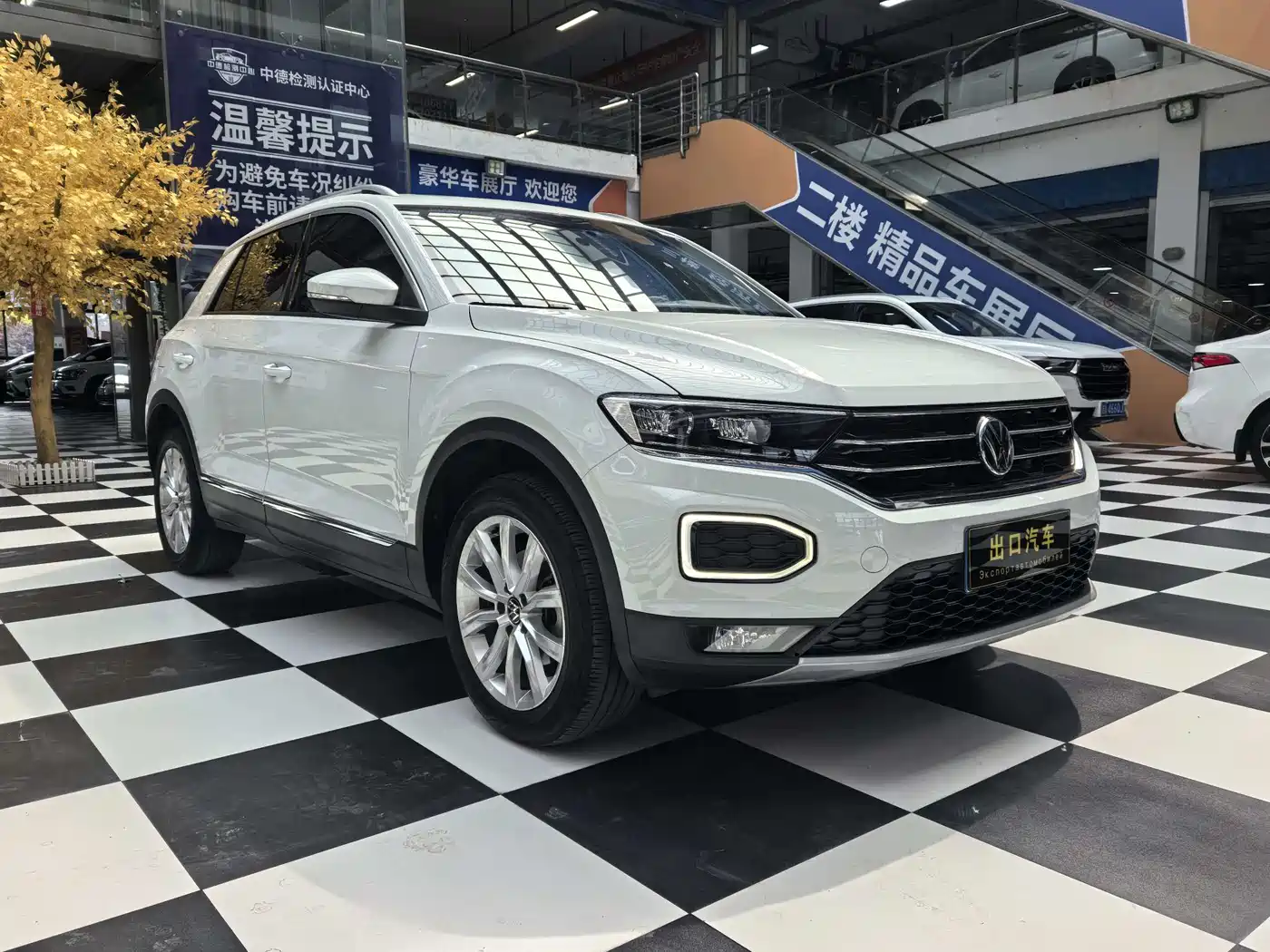 Volkswagen T-ROC 2022 280TSI DSG 2WD Elite PLUS фото 2