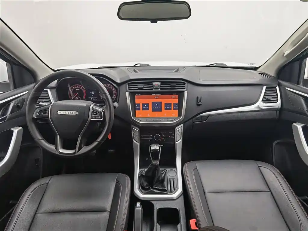 SAIC Maxus Maxus T70 2020 2.0T Gasoline Manual 2WD Elite Standard Bed High Chassis фото 5