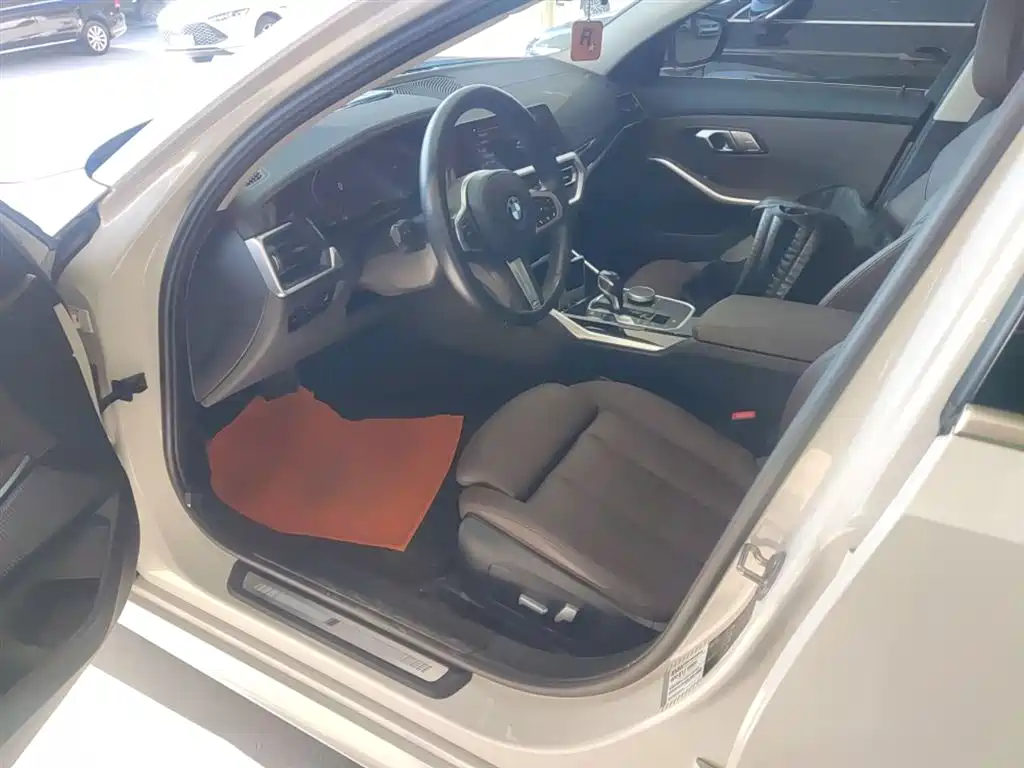 BMW 3 Series 2021 320Li M Sport Package фото 13