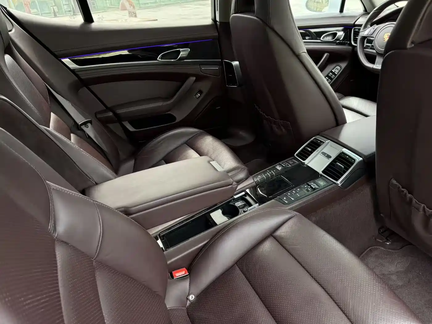 Porsche Panamera 2014 Panamera 4 3.0T фото 13