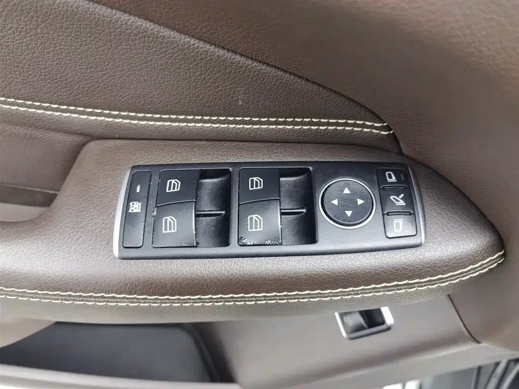 Mercedes-Benz GLE 2019 GLE 400 4MATIC Collector's Edition (Special Configuration) фото 9