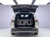 Фото 9 - Toyota Granvia