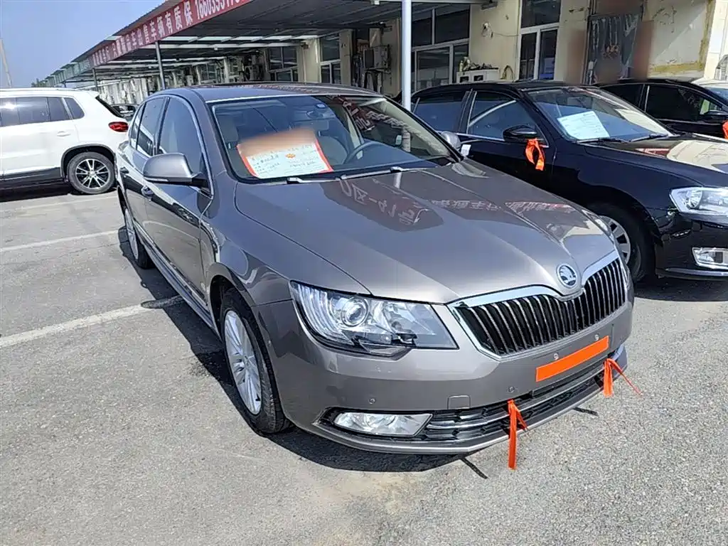 Škoda Superb 2013 1.8TSI Automatic Elegance Edition фото 4