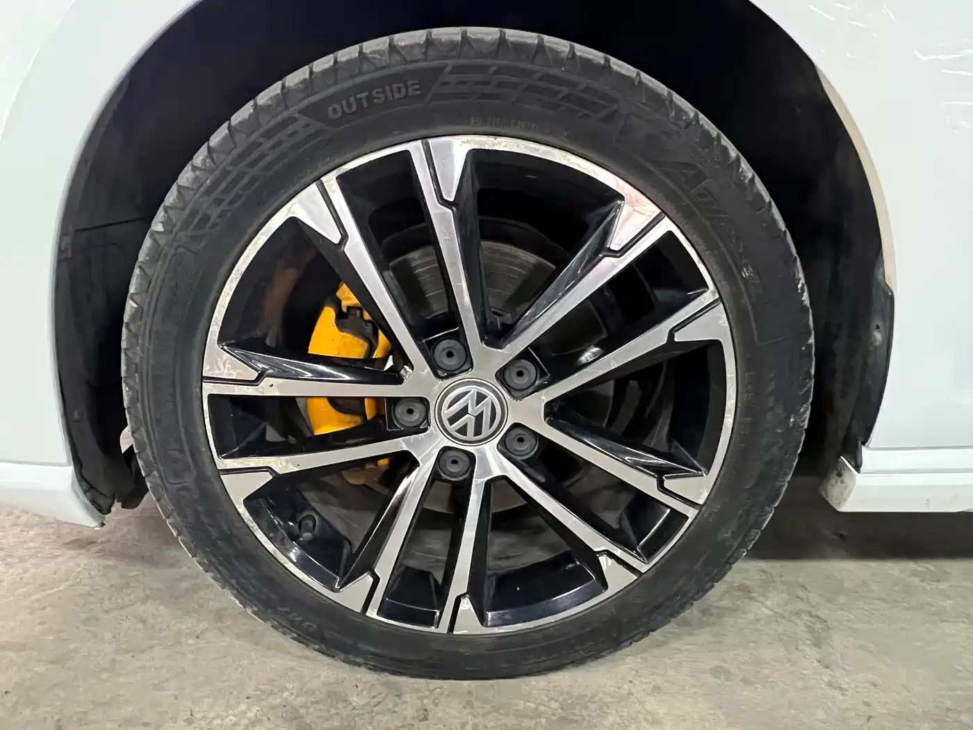 Volkswagen Golf 2017 280TSI Auto R-Line Millionth Anniversary Edition фото 14