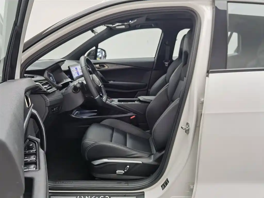 Lynk & Co 06 2020 1.5T Power Pro фото 10