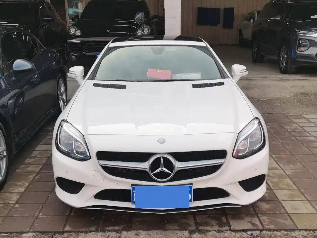 MERCEDES-BENZ SLC