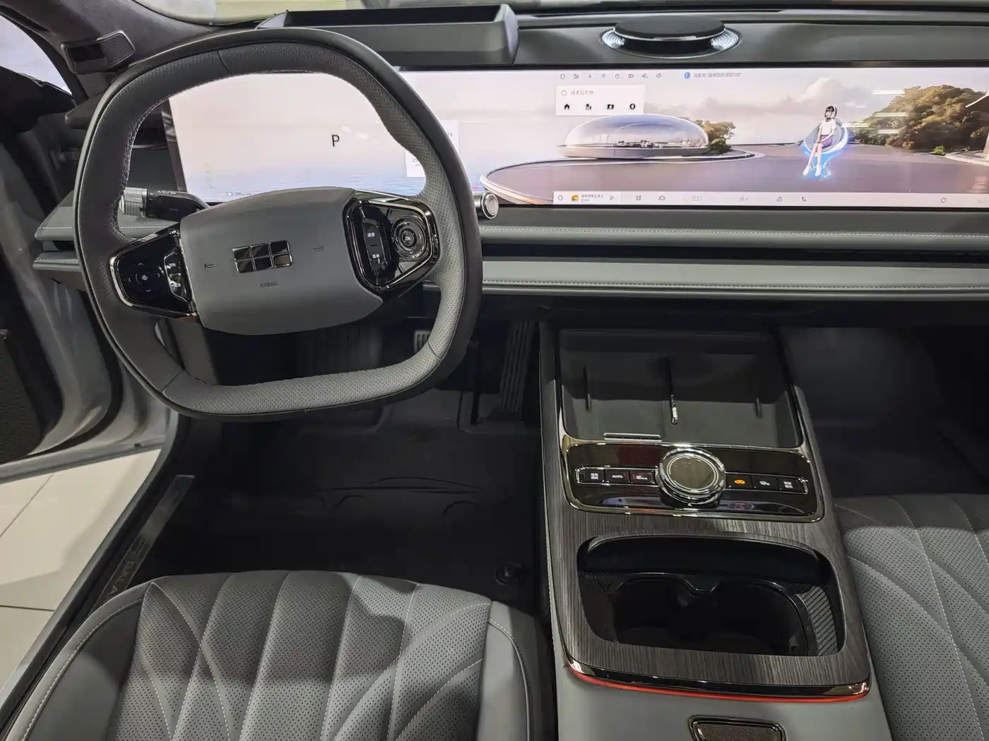Geely Galaxy Galaxy E8 2025 700km Long Voyage Smart Drive Edition фото 14