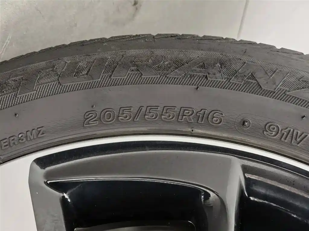 Toyota Levin Twin Engine E+ 2019 1.8PH GS E-CVT Elite Edition фото 24