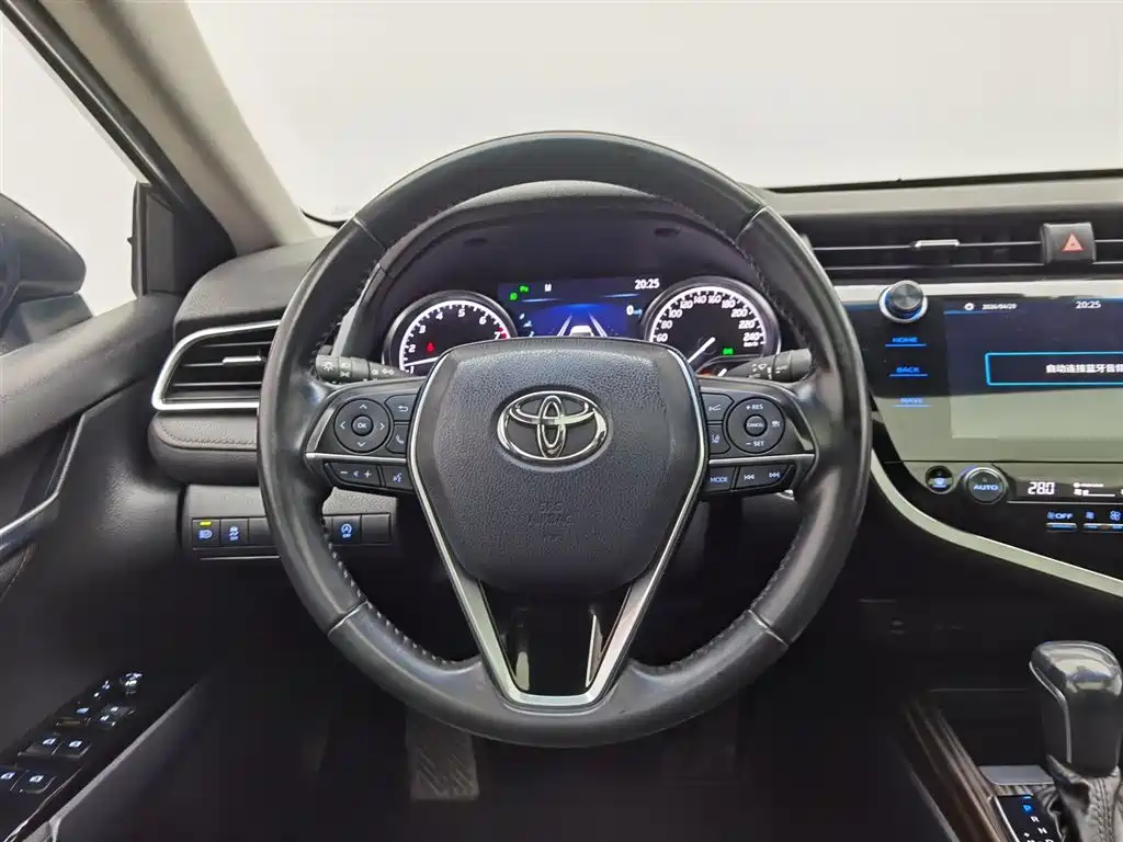 Toyota Camry 2019 Facelift 2.0G Luxury Edition фото 11