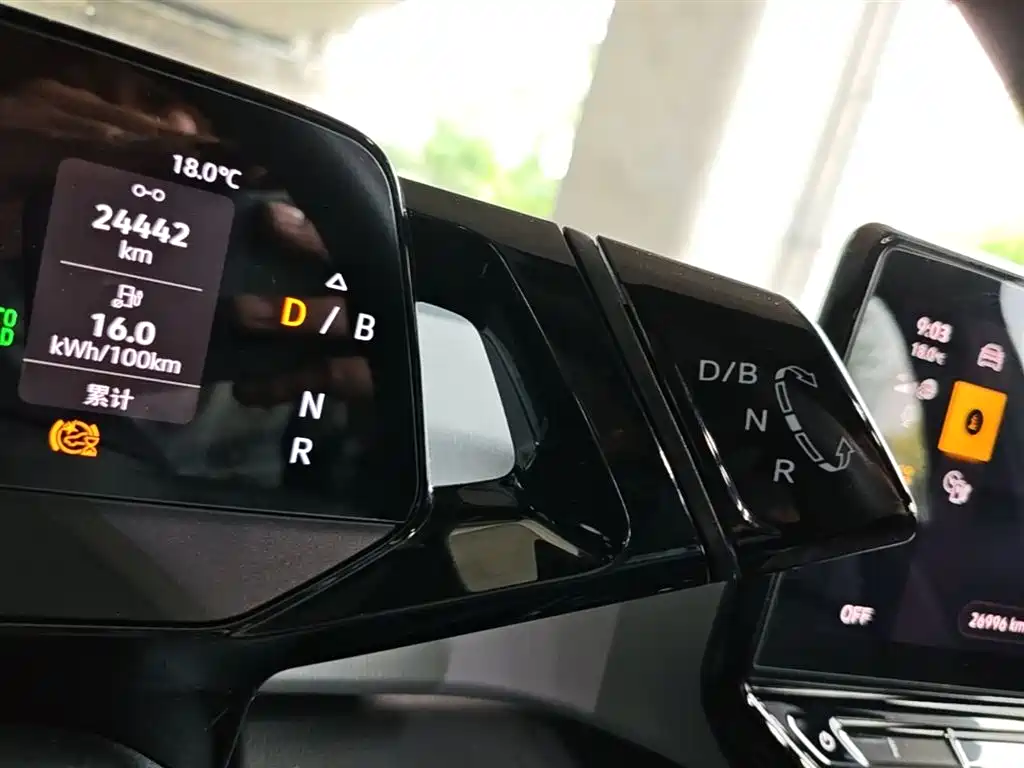 Volkswagen ID.3 2024 Pure Smart Edition фото 14
